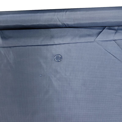 Μπλε 5mm Grid 98% Polyester ESD Αντιστατικό υδατοασφαλές ύφασμα για ρούχα καθαρού χώρου